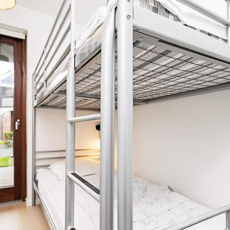 4 Person In Bogense-by Traum *